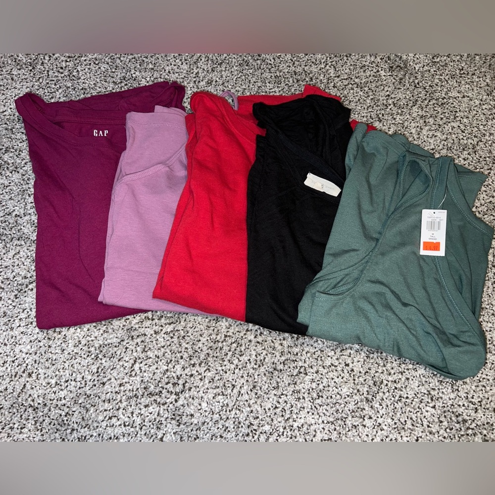 Bundle 5 small tops